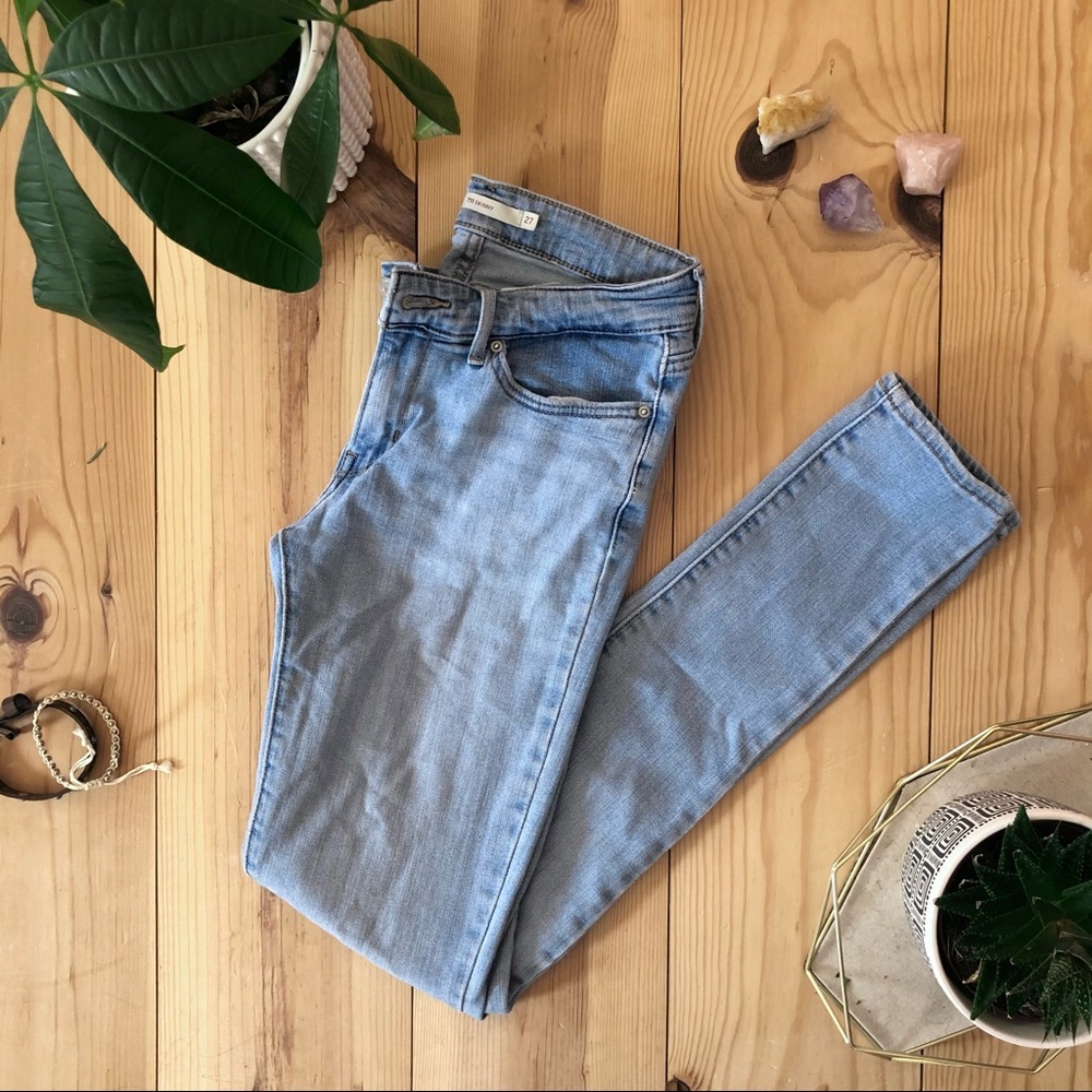 Levi’s 711 Skinny